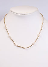 Load image into Gallery viewer, Diane Necklace with Pearls
