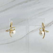 Load image into Gallery viewer, Bowed With Pearl Drop Earrings
