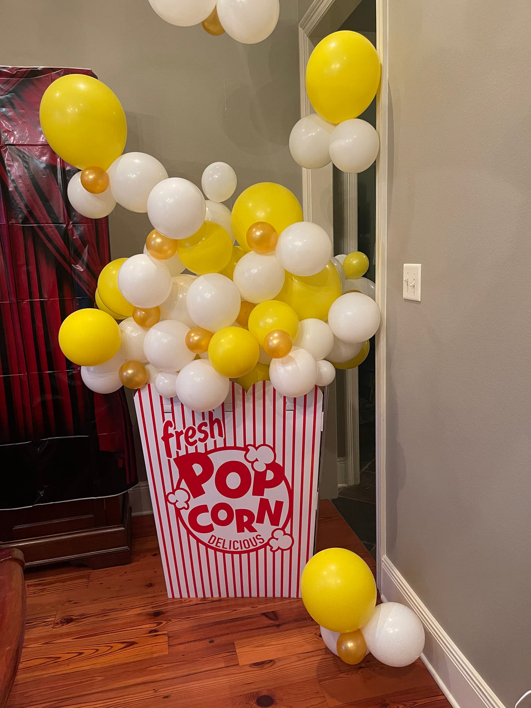 Popcorn Custom Sculpture Balloon